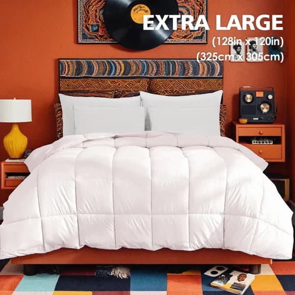 Pink Oversized Duvet Insert. This Comfortable, Soft, And Skin-friendly Plush Comforter Features A Cute Design For Girls, Perfect For Bedrooms And Dorms. It's Machine Washable, Suitable For All Seasons