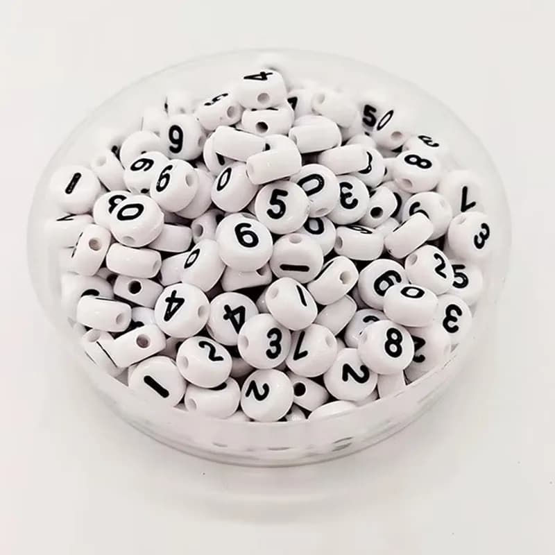 800pcs Letter Beads, Round Alphabet A Z Letter Beads,Stylish Number Beads, White With Letter Beads