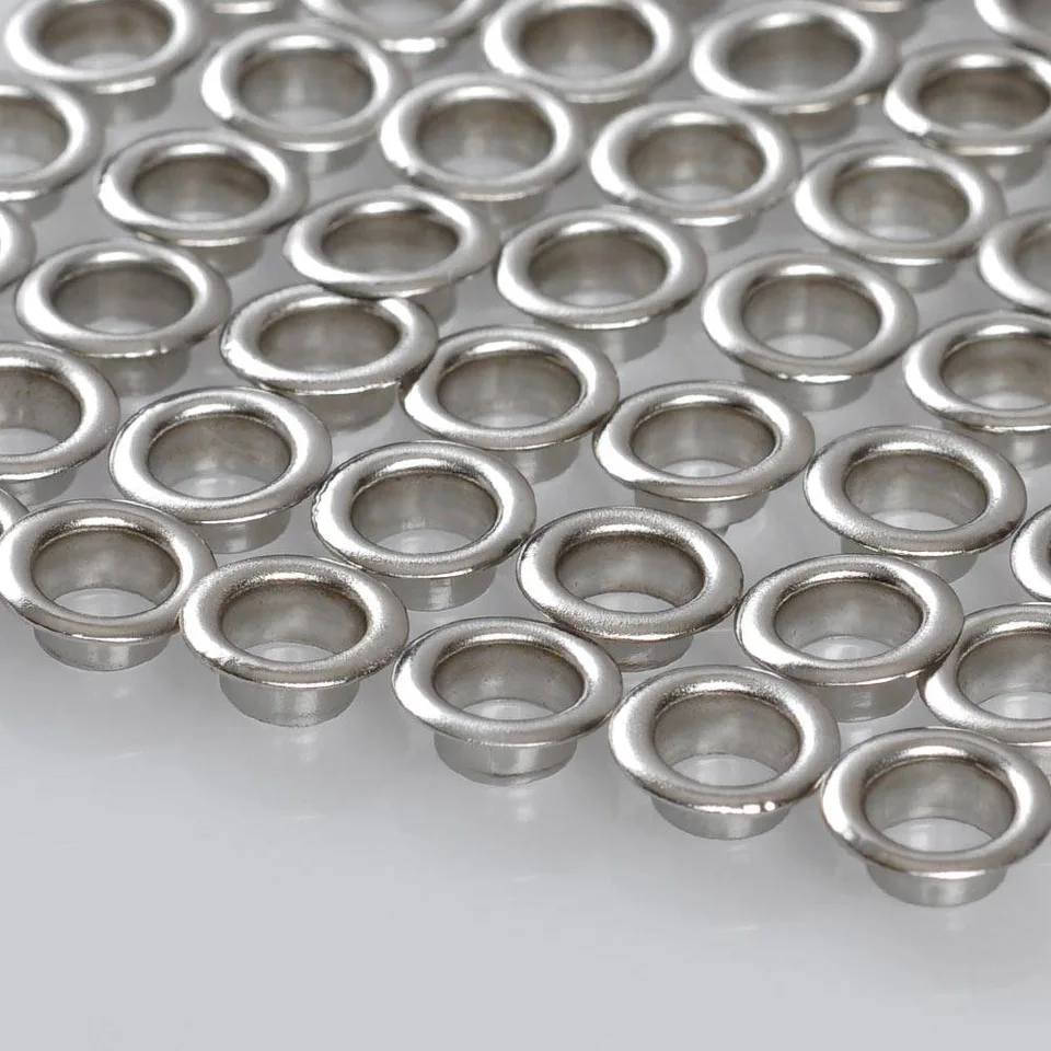 2000pc 0 Nickel Grommets view 2