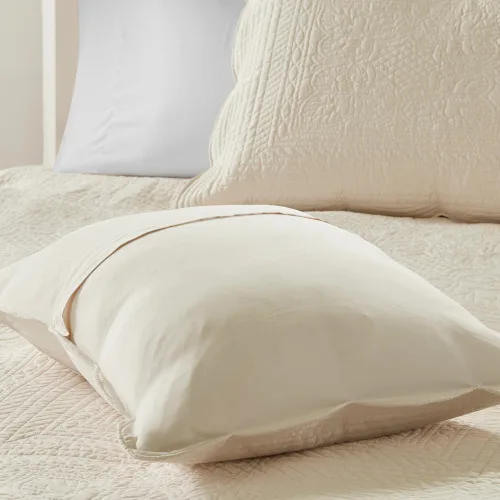 3 Piece Reversible Scalloped Edge Quilt Set Cream King Cal King view 3