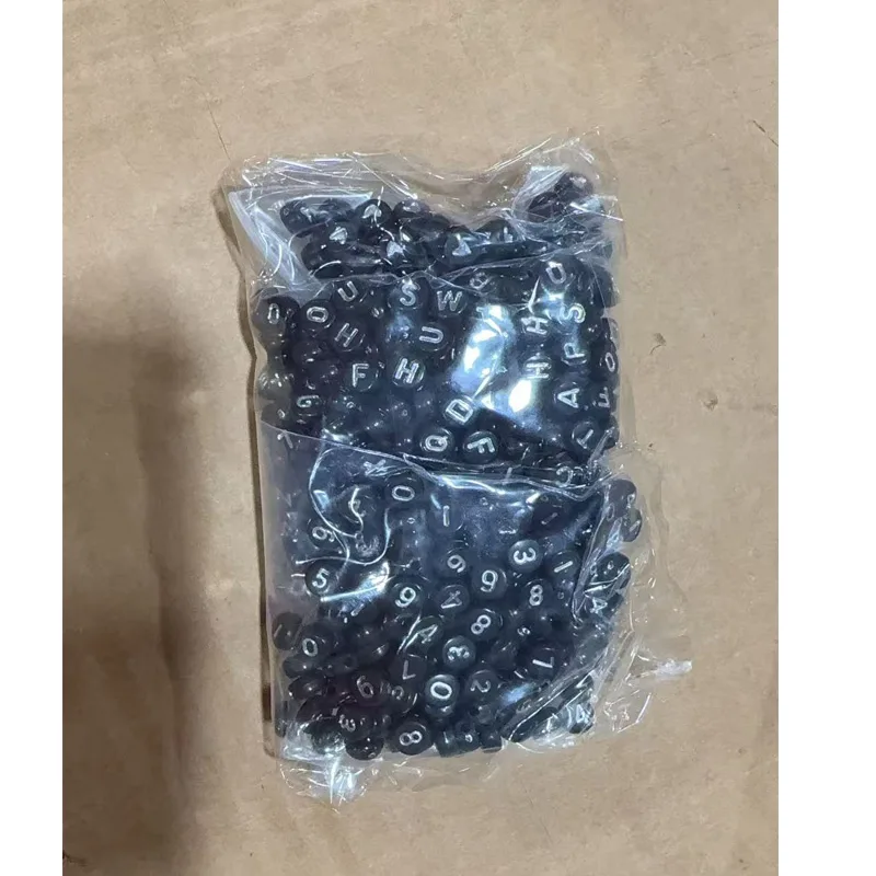 Weergave 7 van 800 Pieces Black Round Acrylic With Black Silver Numbers Silver Letters Lphabet Beads For Jewelry Making Bracelets Necklaces Key Chains