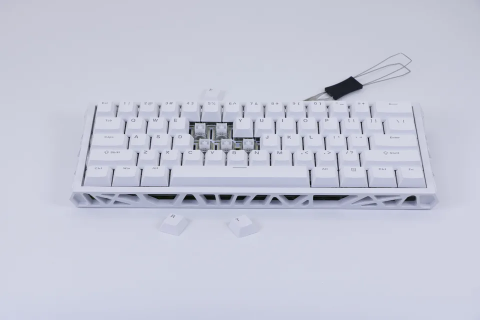 NJ61 Hollow Single-Mode Mechanical Keyboard view 3