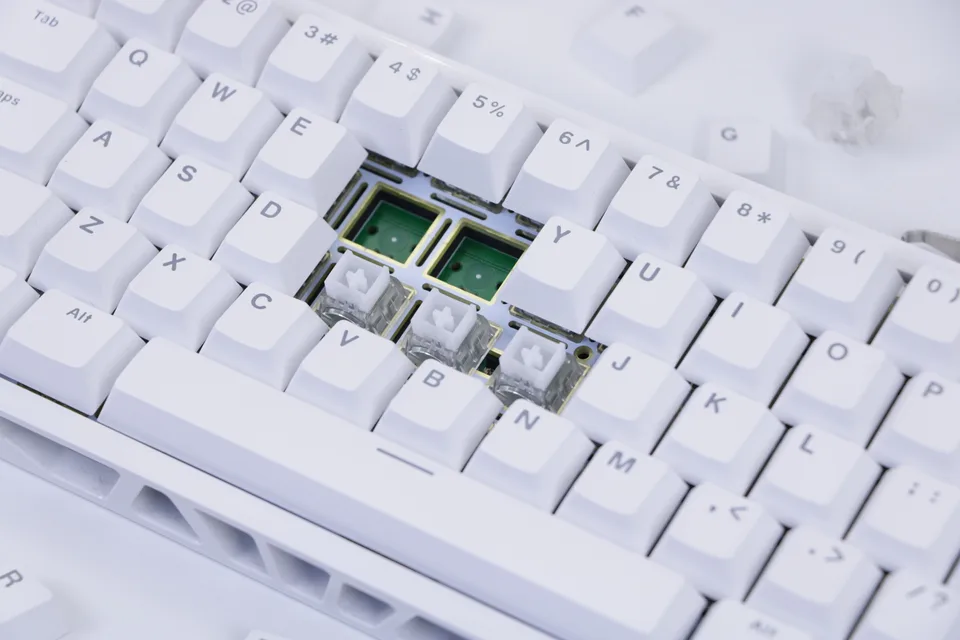NC61 Magnetic Shaft Single-Mode Mechanical Keyboard view 2