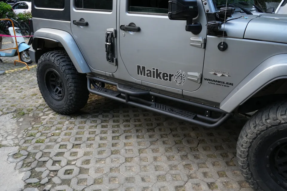 20578 Running Boards Compatible with Jeep Wrangler JK 4 Doors view 4