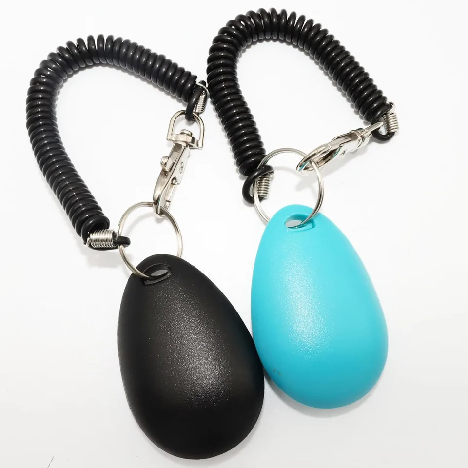 Dog Training Clicker With Sring Wrist And Keyring Pet Dog Training Clickers For Puppy, Cat view 3